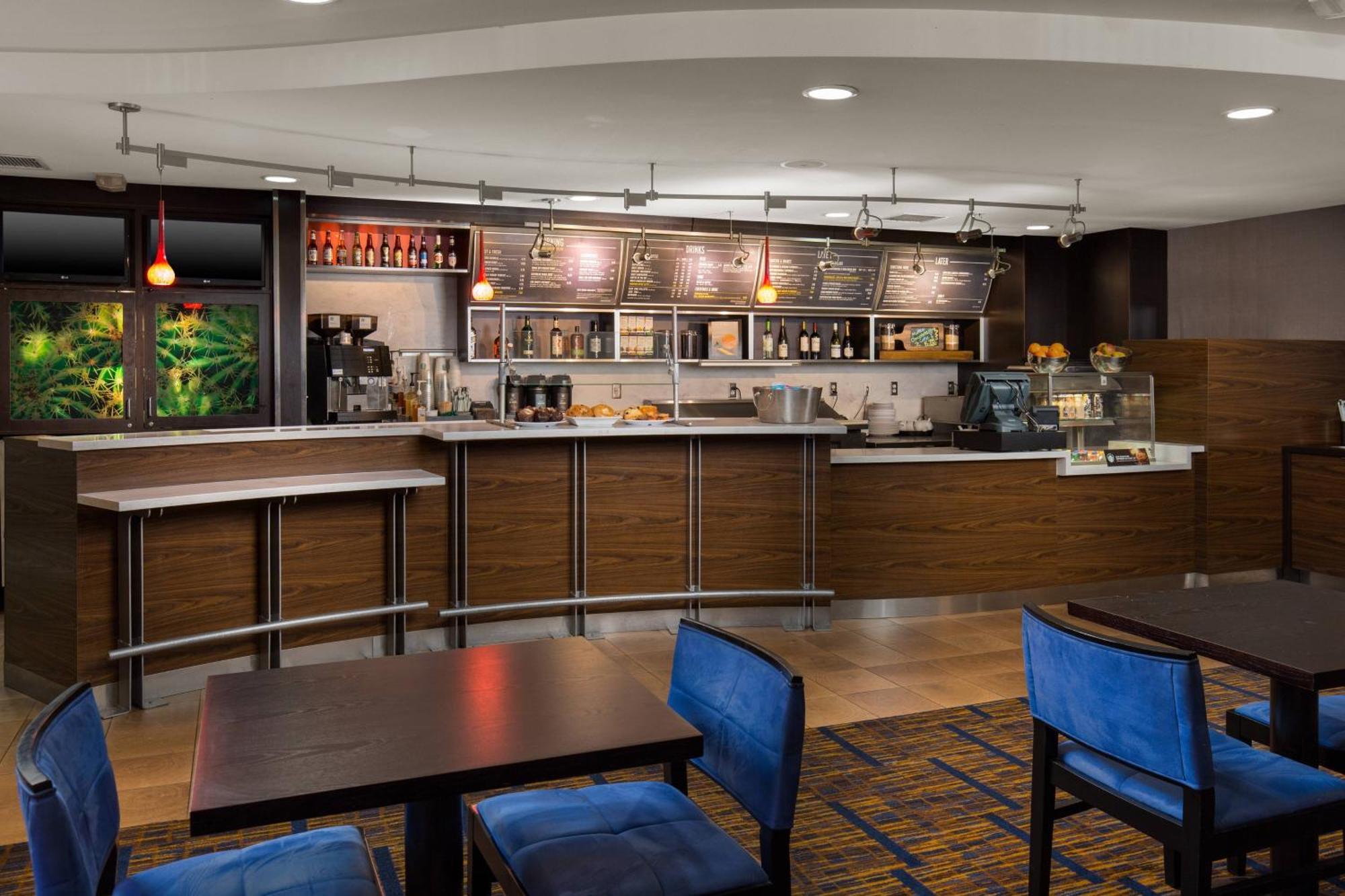 Courtyard By Marriott Ontario Rancho Cucamonga Hotell Eksteriør bilde