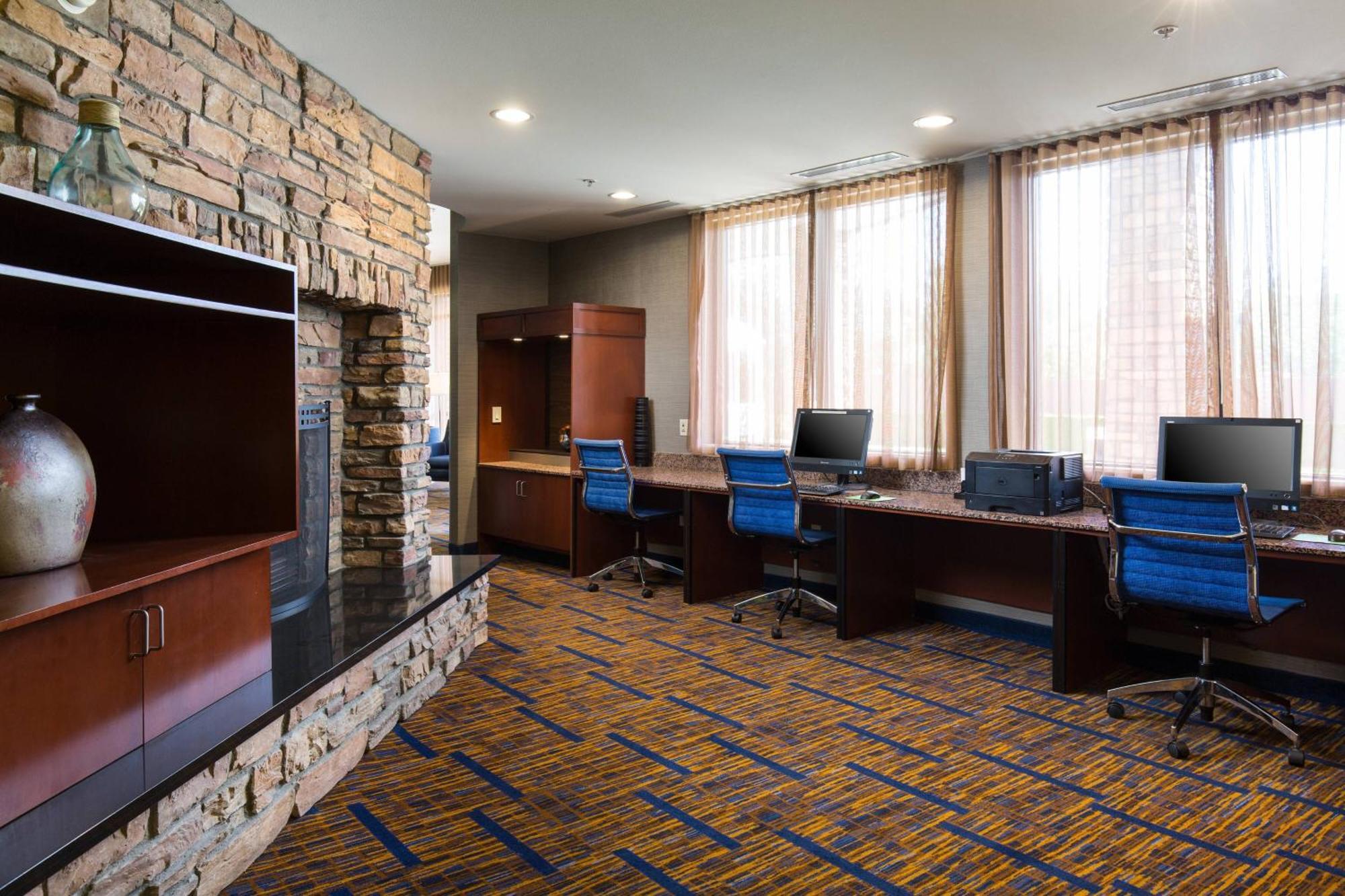 Courtyard By Marriott Ontario Rancho Cucamonga Hotell Eksteriør bilde