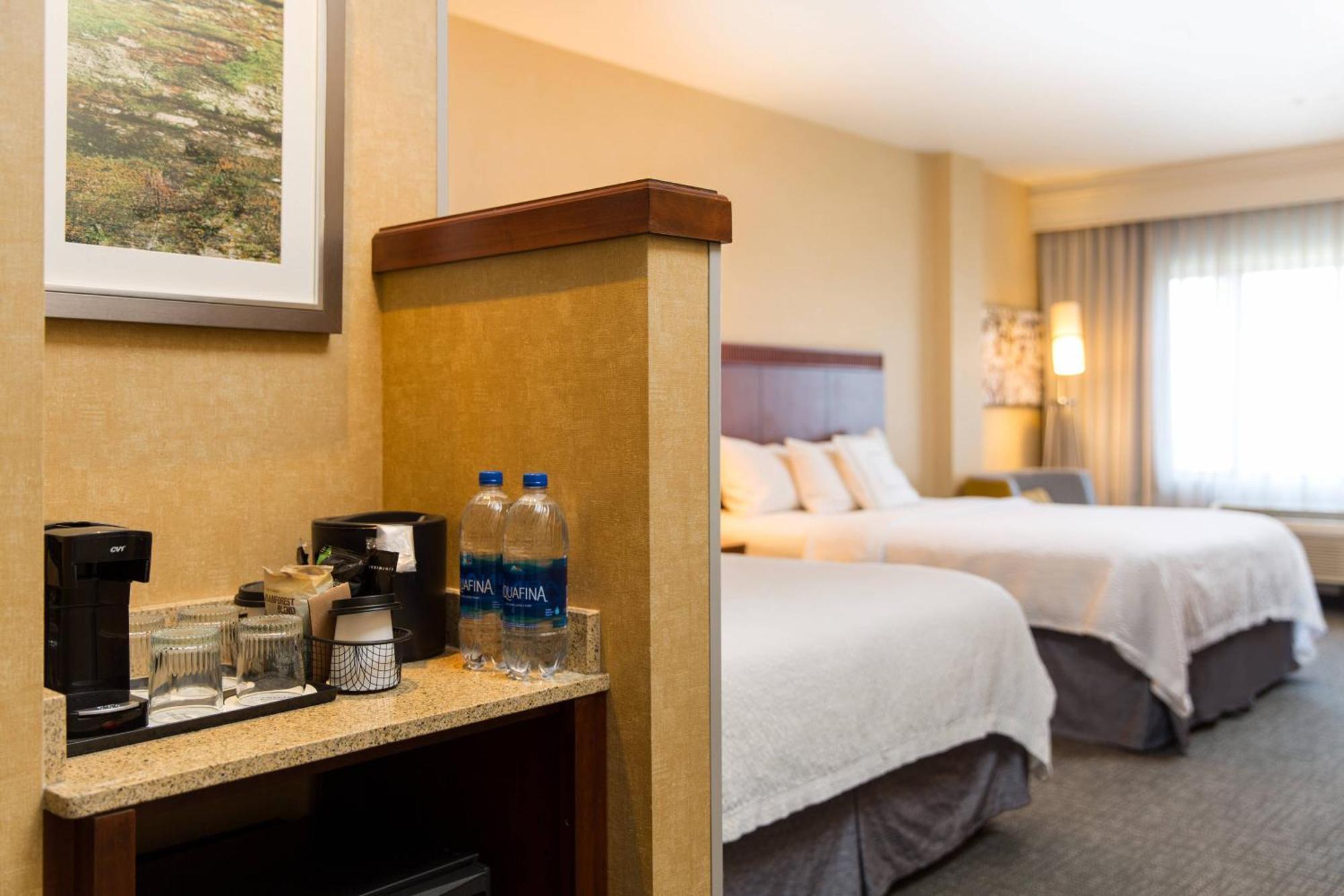 Courtyard By Marriott Ontario Rancho Cucamonga Hotell Eksteriør bilde