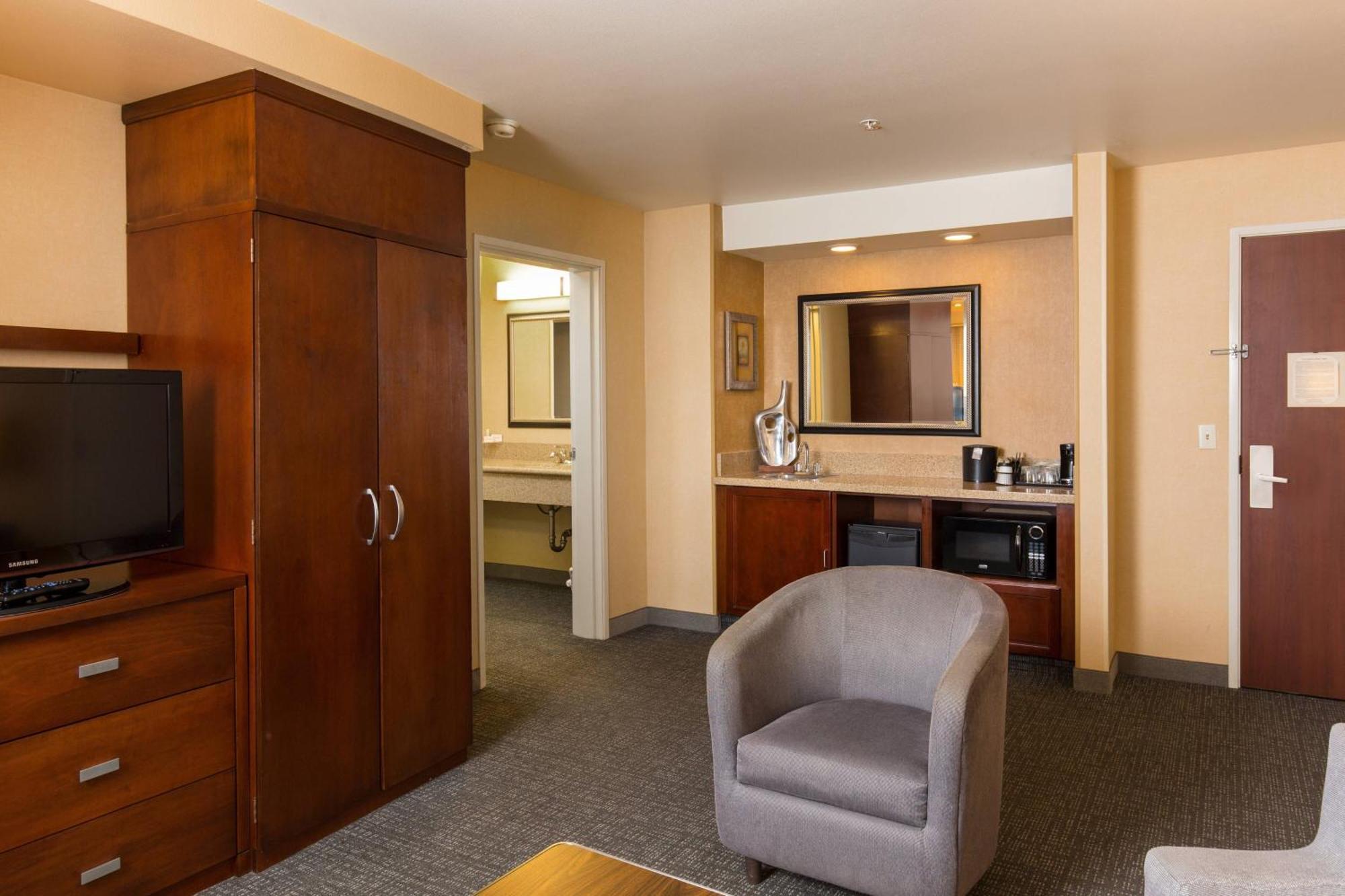 Courtyard By Marriott Ontario Rancho Cucamonga Hotell Eksteriør bilde