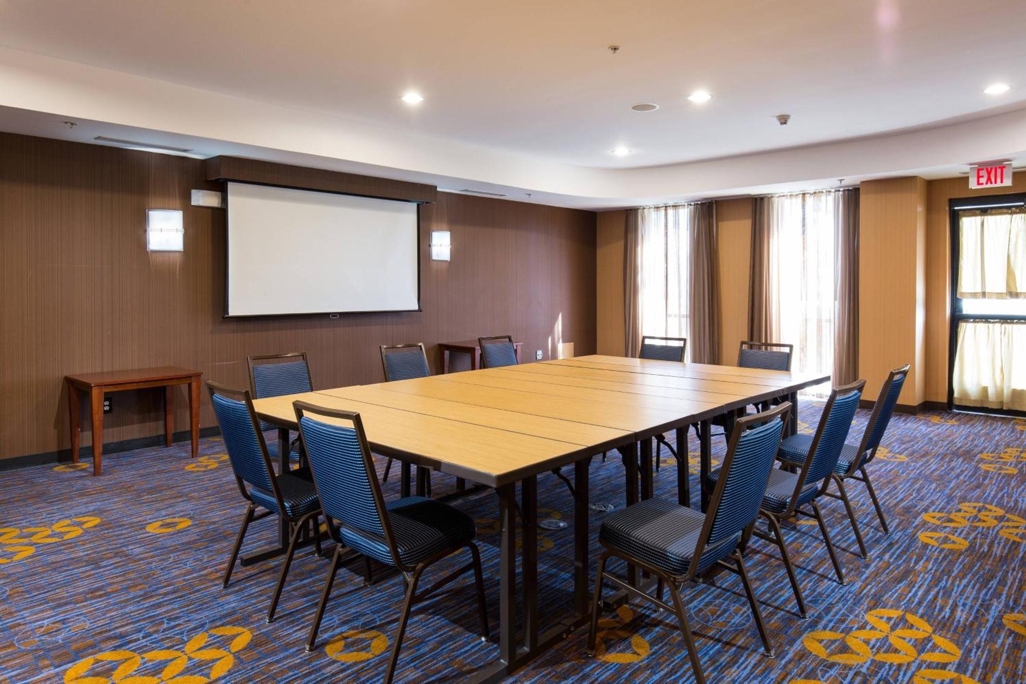 Courtyard By Marriott Ontario Rancho Cucamonga Hotell Eksteriør bilde